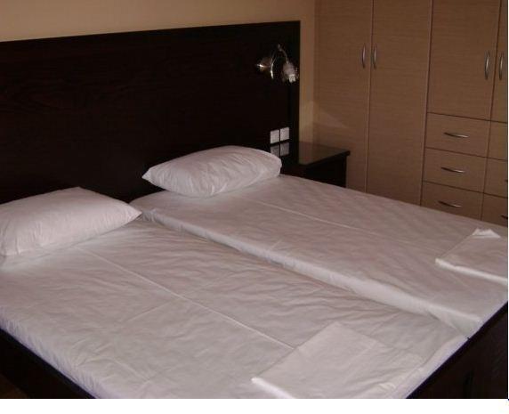 Pantheon Hotel & Suites Nerotriviá Kamer foto