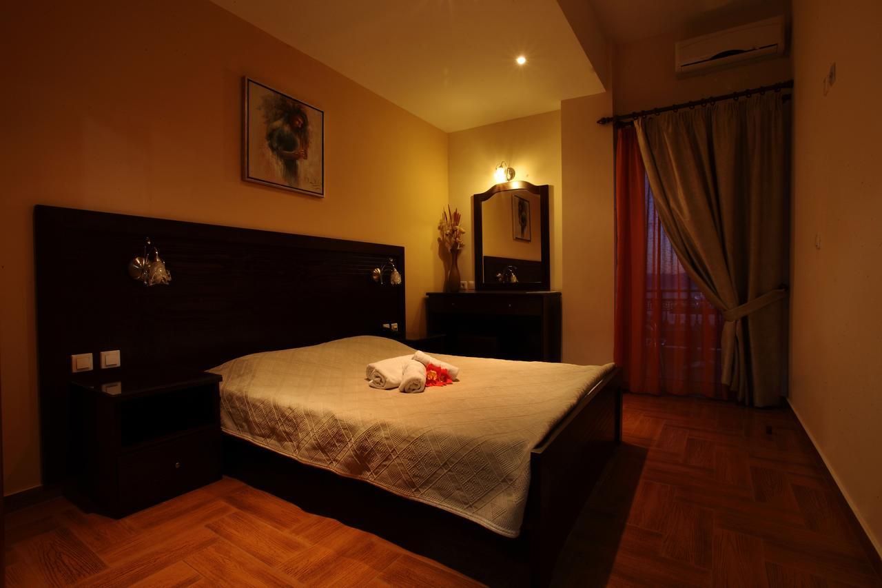 Pantheon Hotel & Suites Nerotriviá Kamer foto
